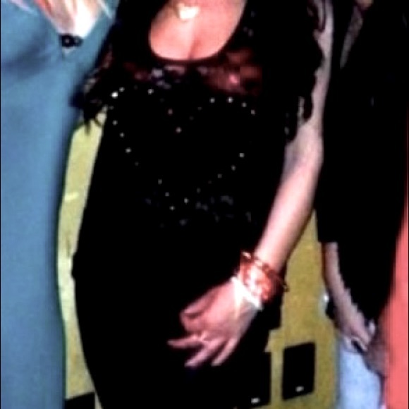 Black lace tank with a heart - Picture 4 of 6